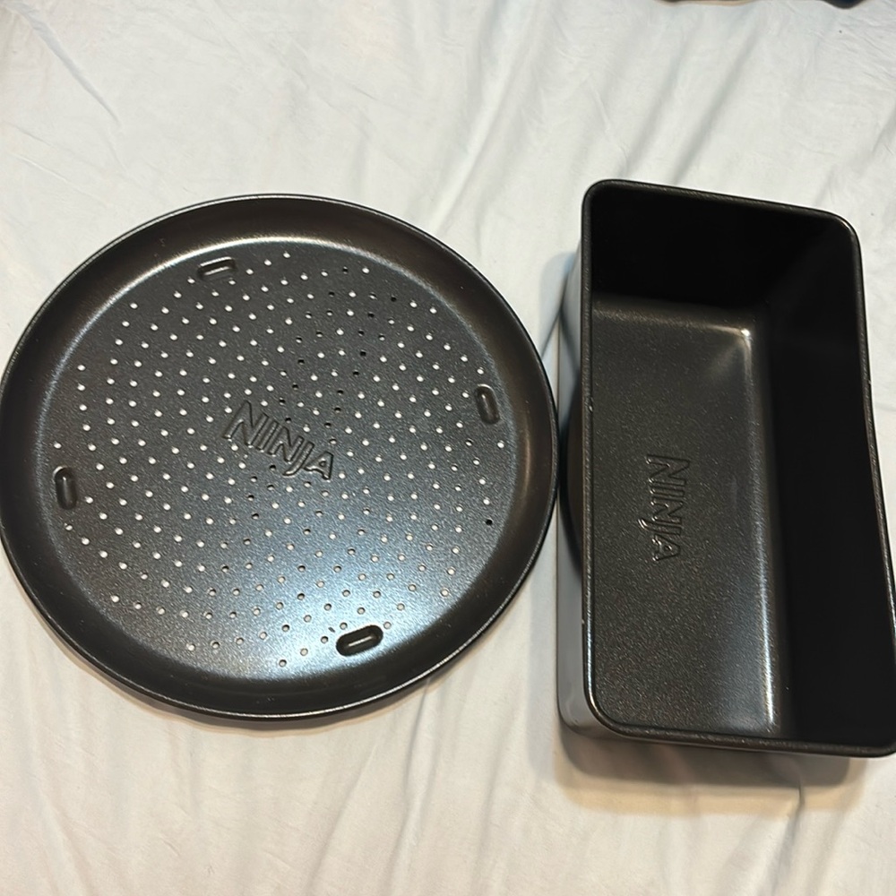 NINJA Foodi pizza pan and bread pan